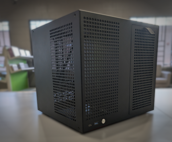 Revo Technologies Delphi 8-Bay NAS Server